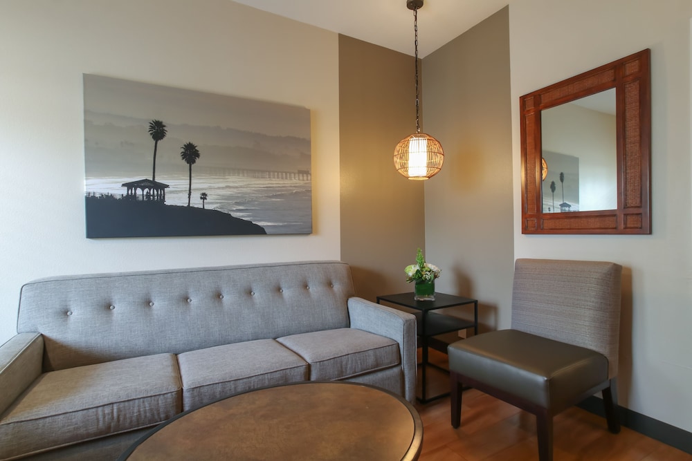 Oxford Suites Pismo Beach 14/35