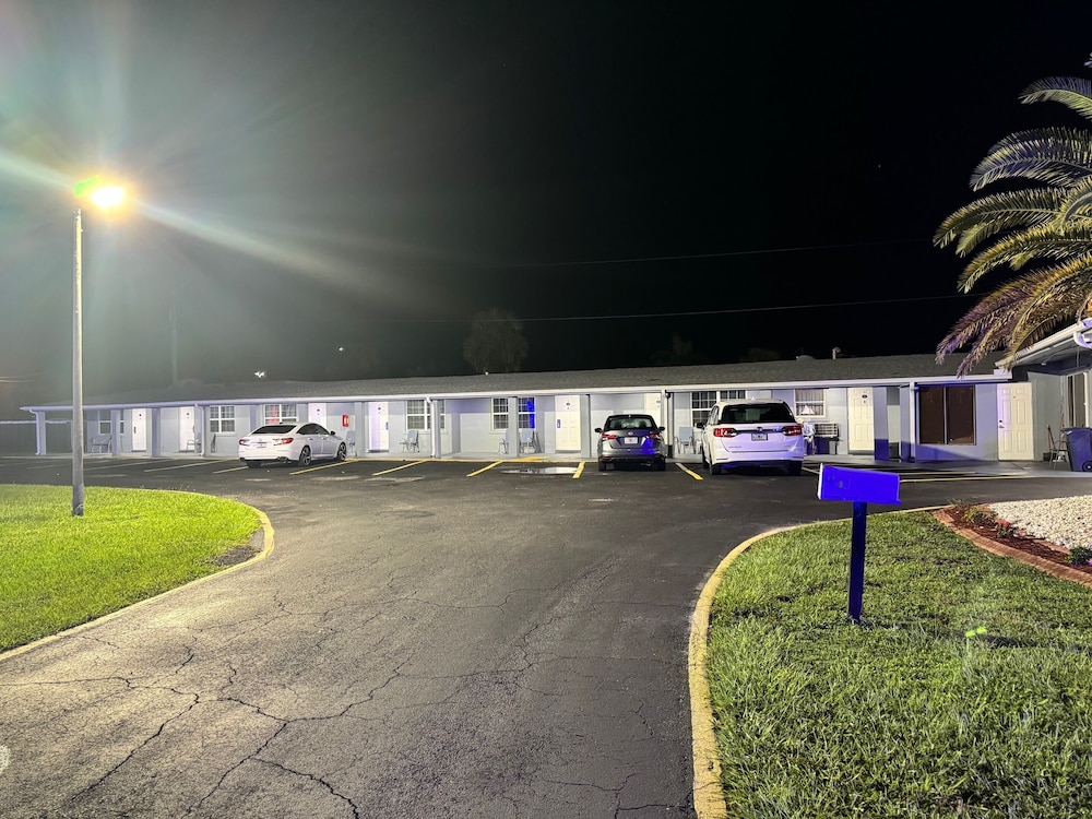 American Inn Punta Gorda 29/35