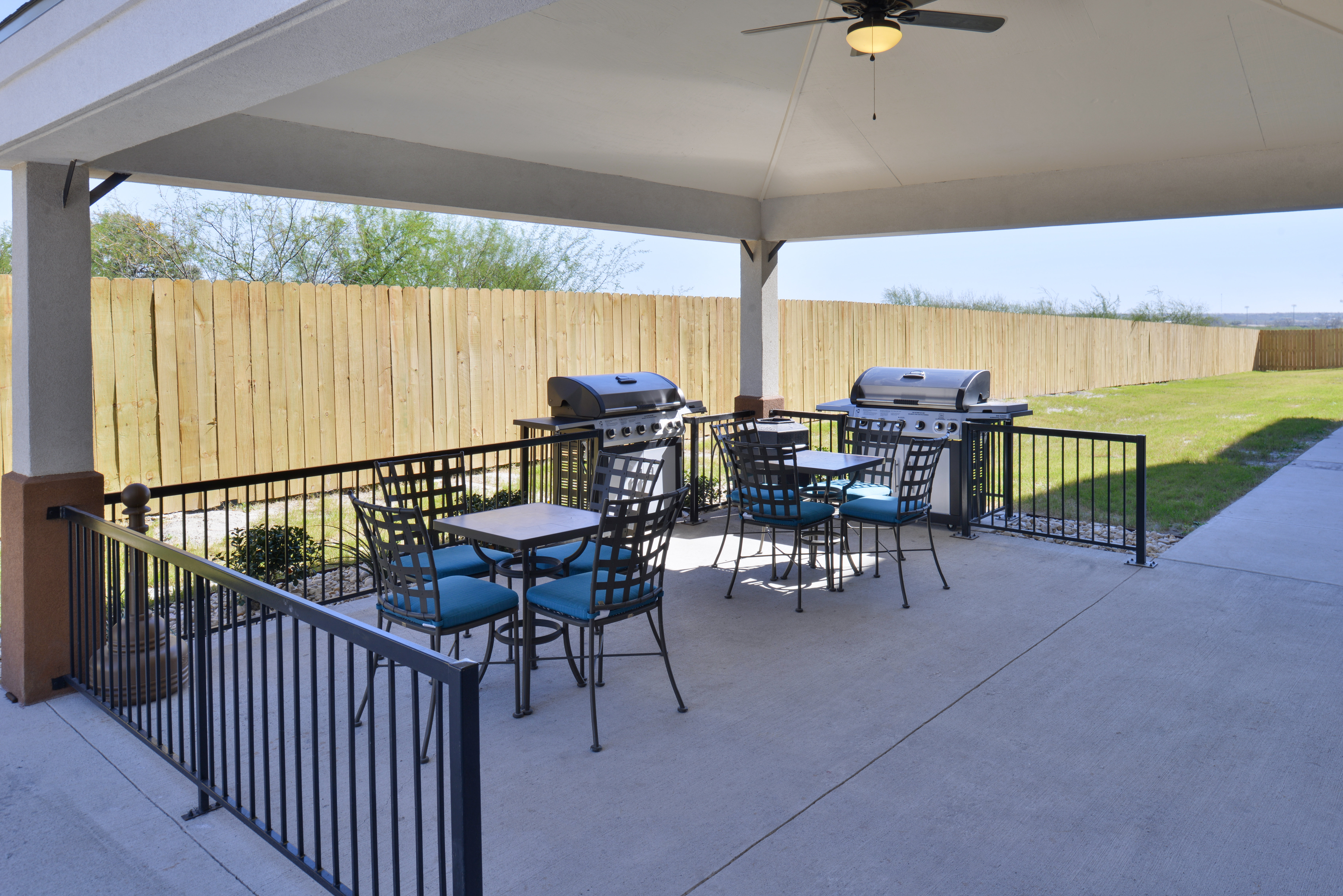 CANDLEWOOD SUITES KENEDY 15/40