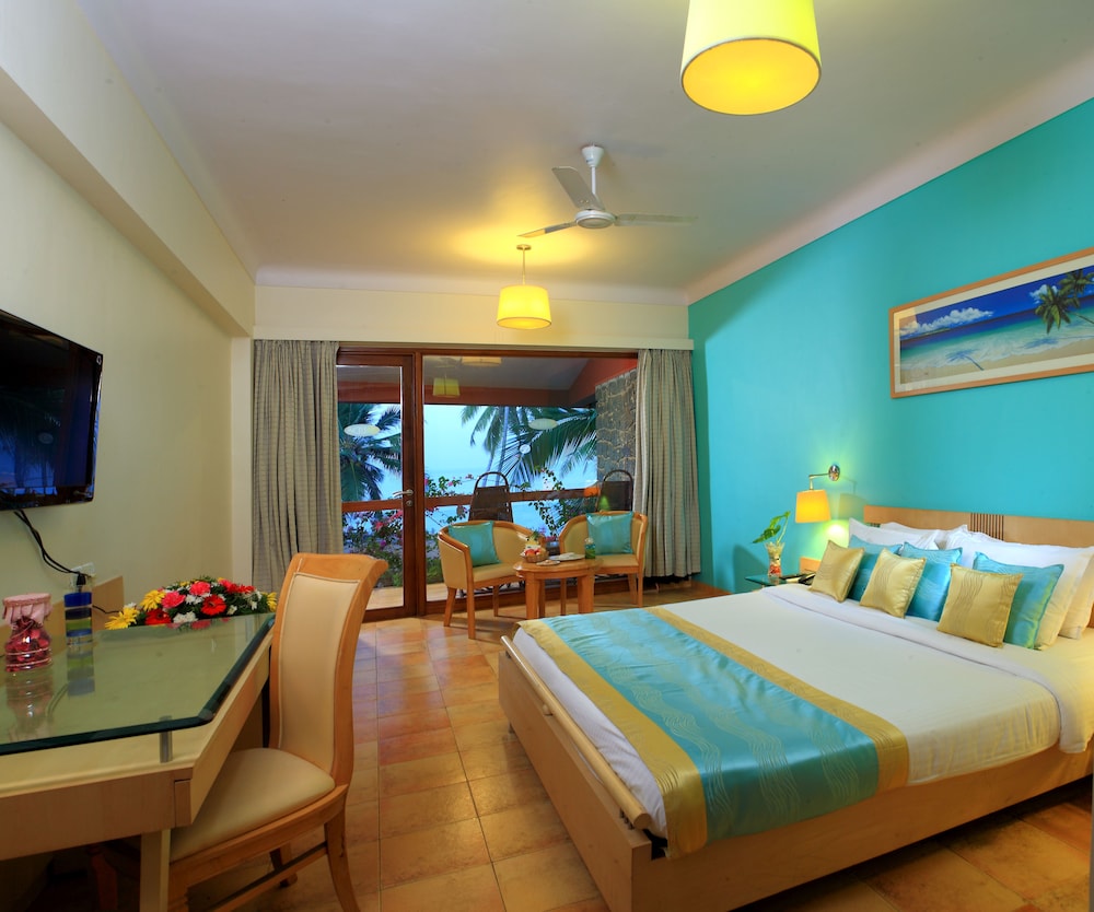 Pool View Room