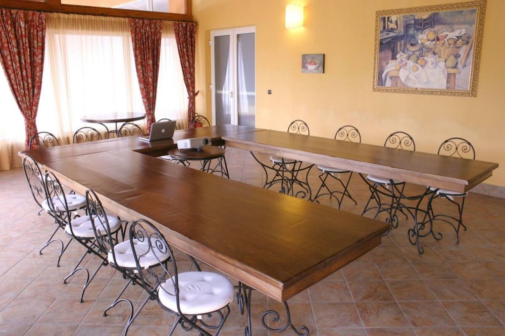 Hotel Don Carlo 28/50