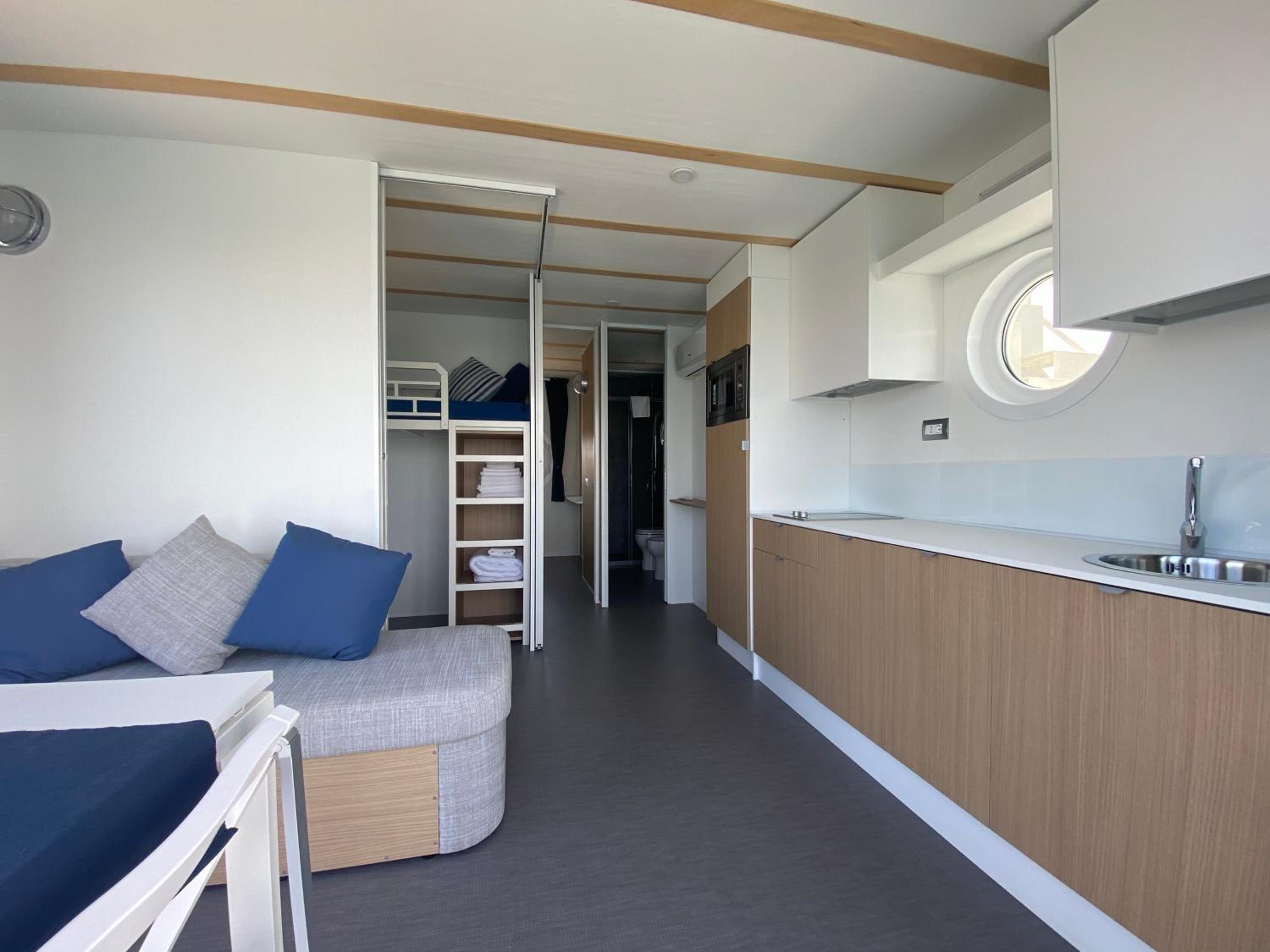 Marina Blu Floating Resort Rimini 9/27