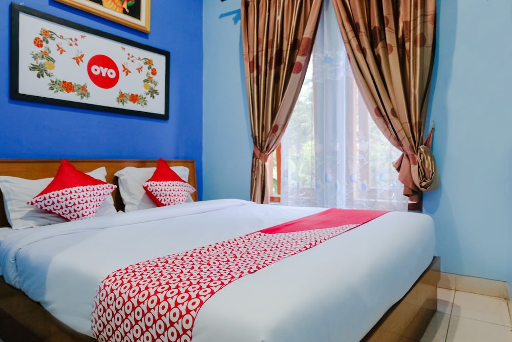 Hotel O Guest House Amalia Malang 18/52