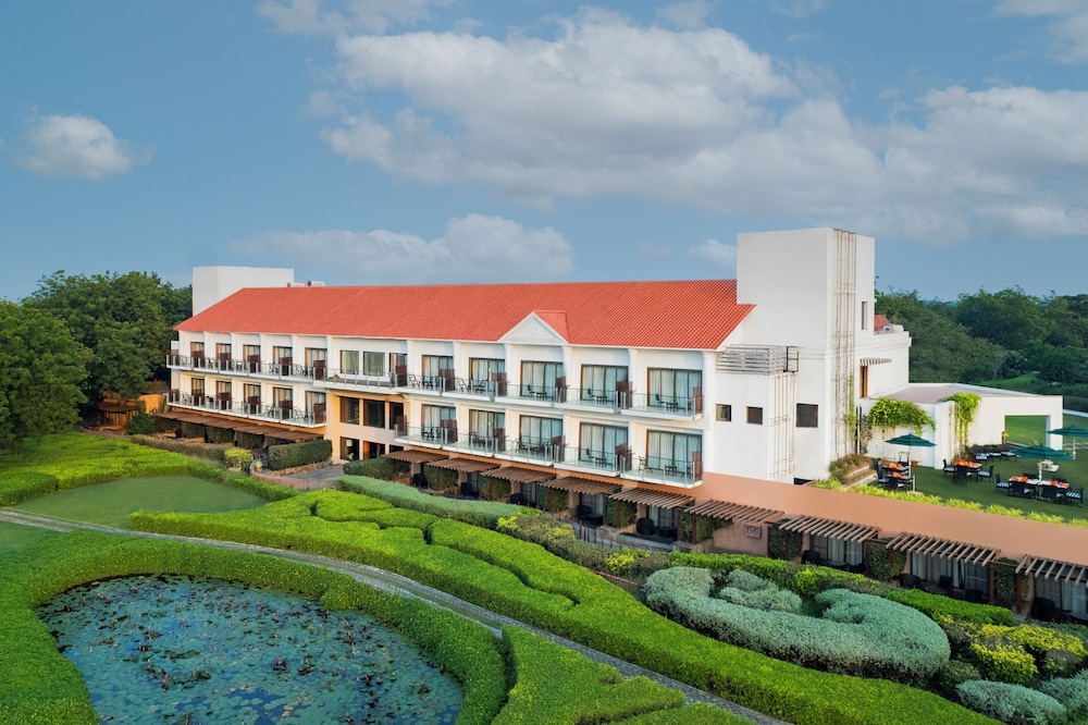 Club Mahindra Kensville Golf Resort 8/55