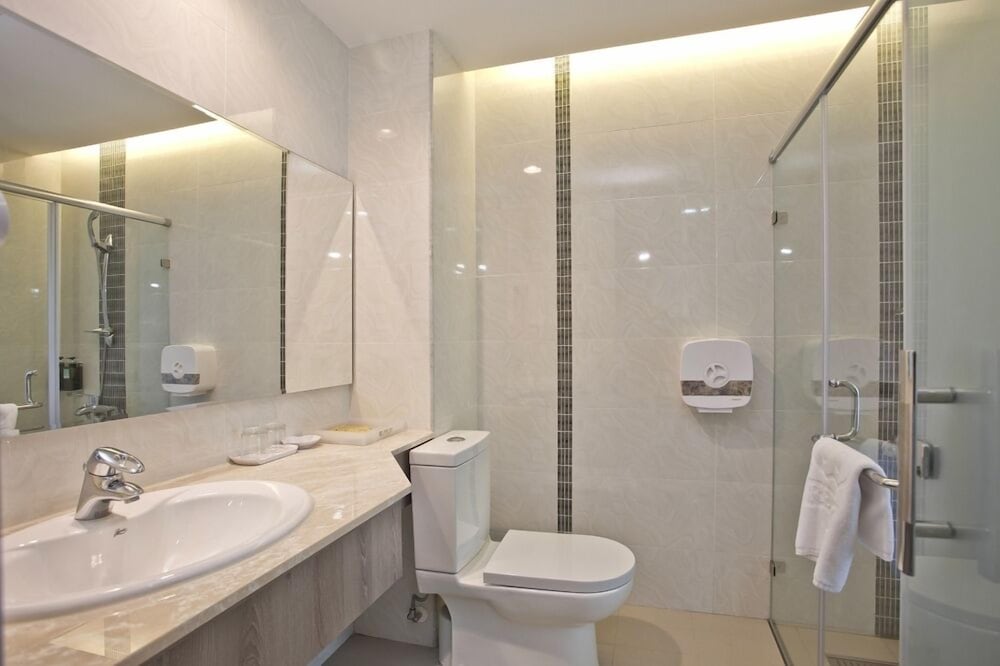 Renyi Lake Hotel 7/51
