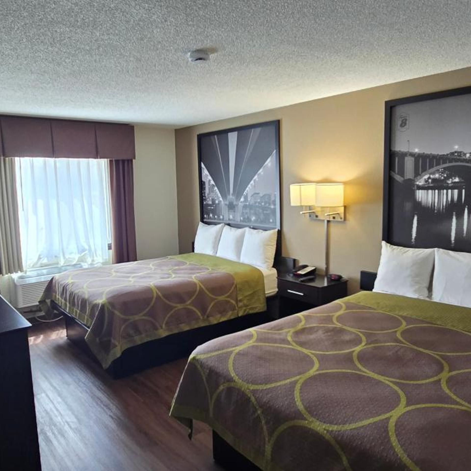 جناح بسرير كوين، Super 8 By Wyndham Rogers Minnesota 5/10