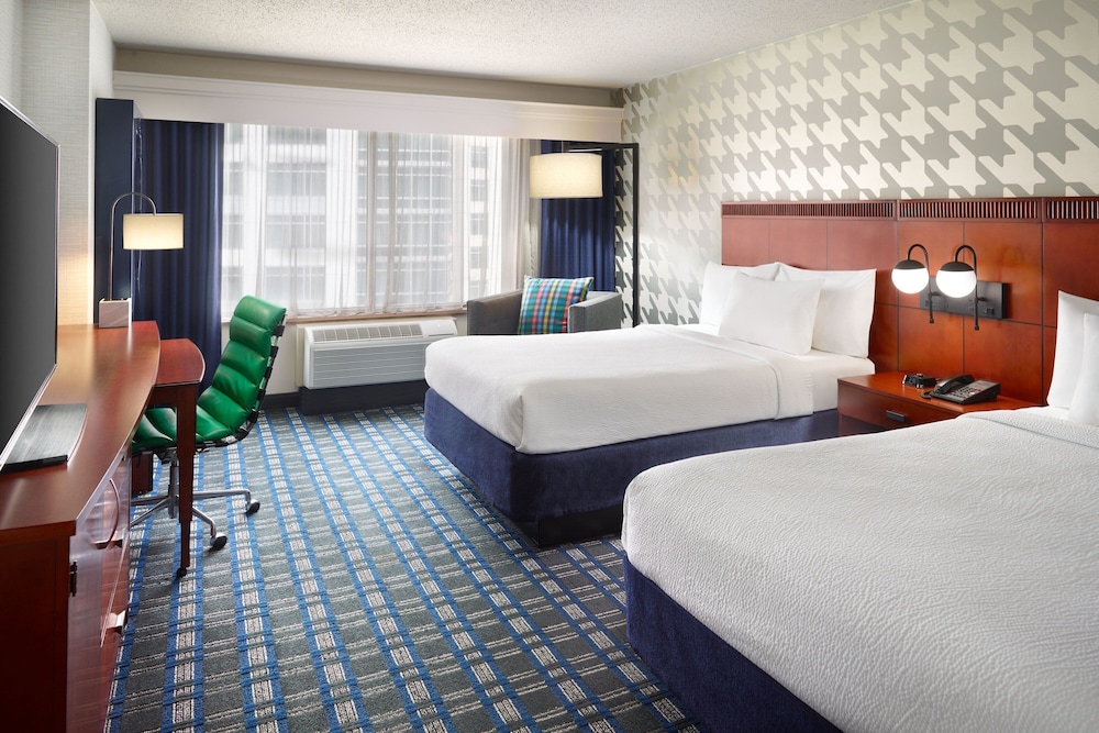 Room at Courtyard Arlington Crystal City/Reagan National Airport, ARLINGTON - VA
