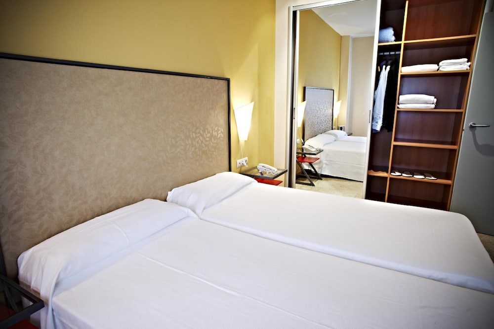 Apartamentos Vertice Sevilla Aljarafe 18/63