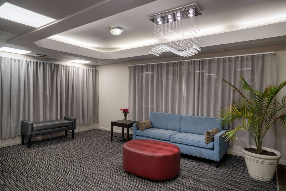Days Inn By Wyndham Clarksville North 43/63