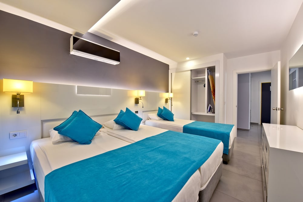 2 BEDROOMS, FAMILY, APARTMENT