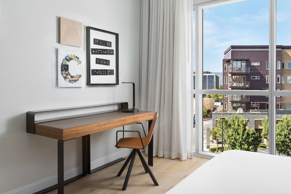 Hyatt Centric Mountain View 54/70