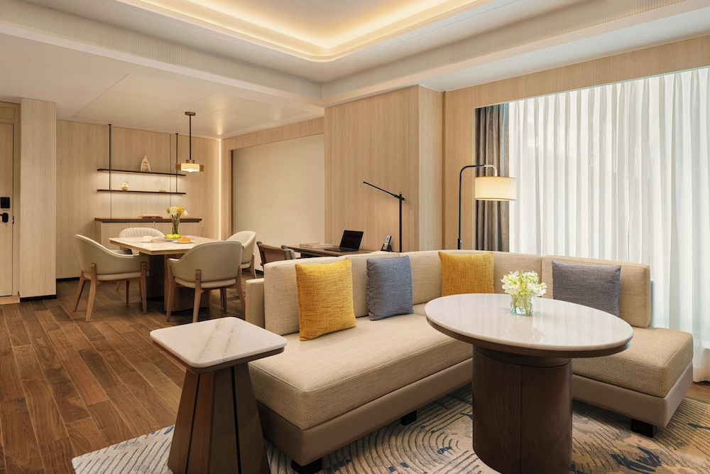 Oakwood Premier Prestige Ub City Bangaluru 45/55