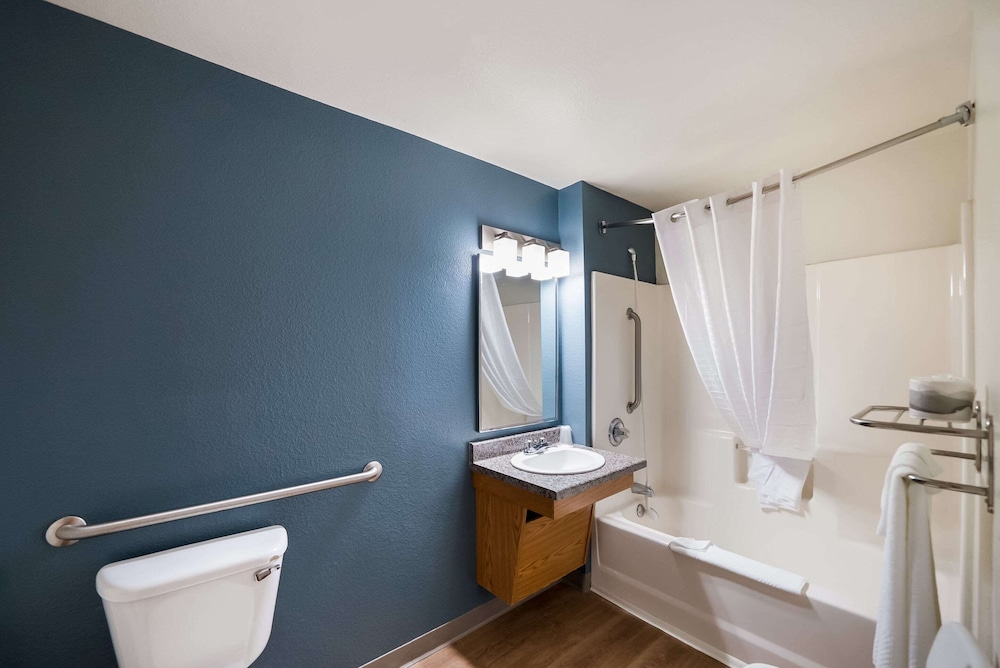 WoodSpring Suites Fort Worth Fossil Creek 55/58