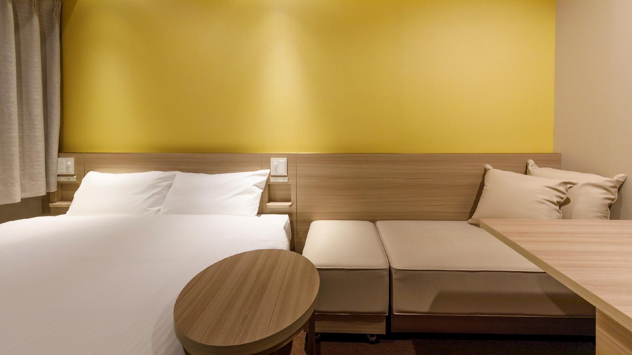 Deluxe, Single, Double Bed, Corner