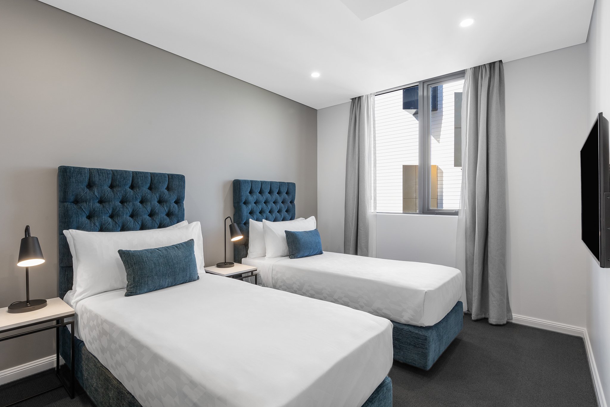 Meriton Suites Coward Street 13/50