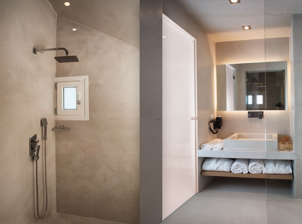May Seven Suites - Adults Only 48/50