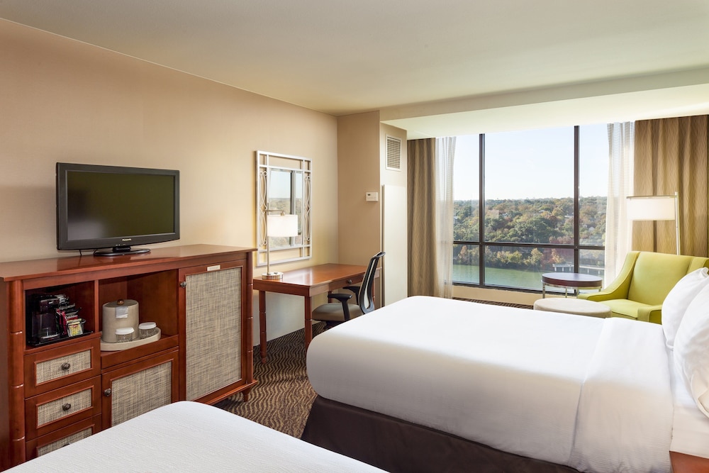 Holiday Inn Austin Town Lake Hotel 13/50
