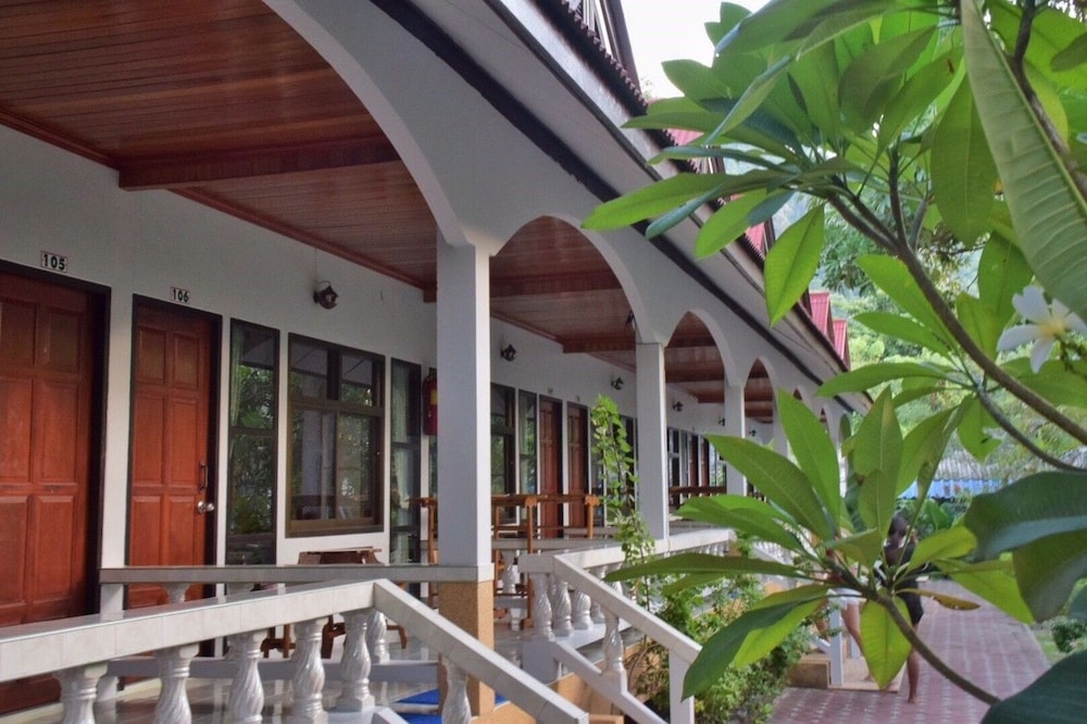 Pen S Bungalow 9/70