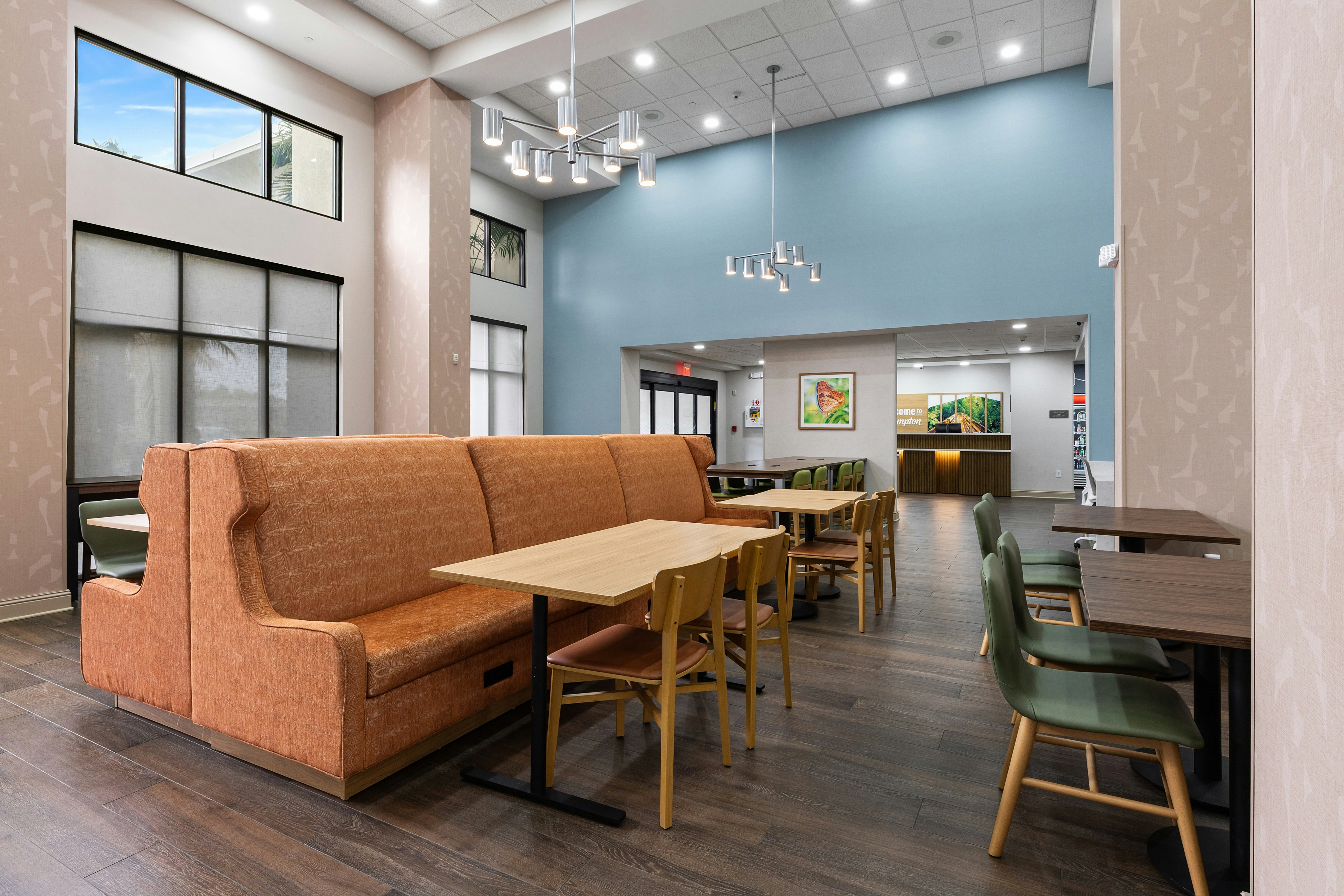 Hampton Inn & Suites Tampa-Wesley Chapel 22/38
