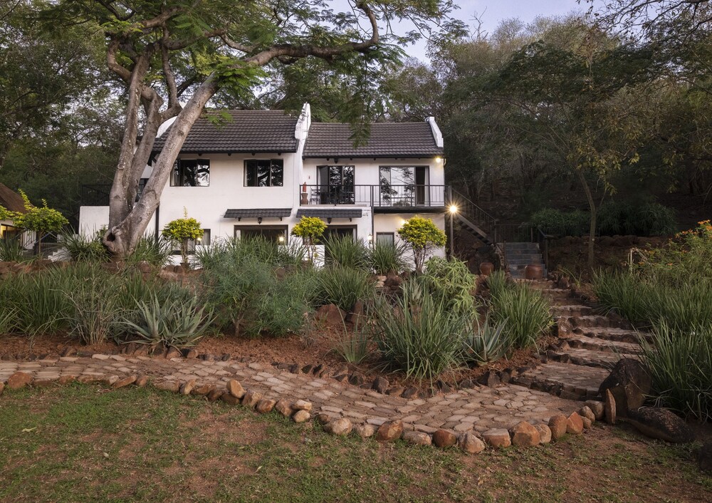 Rissington Inn 45/53