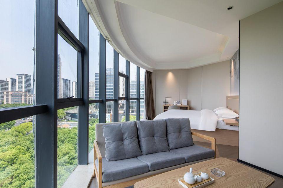 Vienna International Hotel (Jiaxing South Lake) 19/35