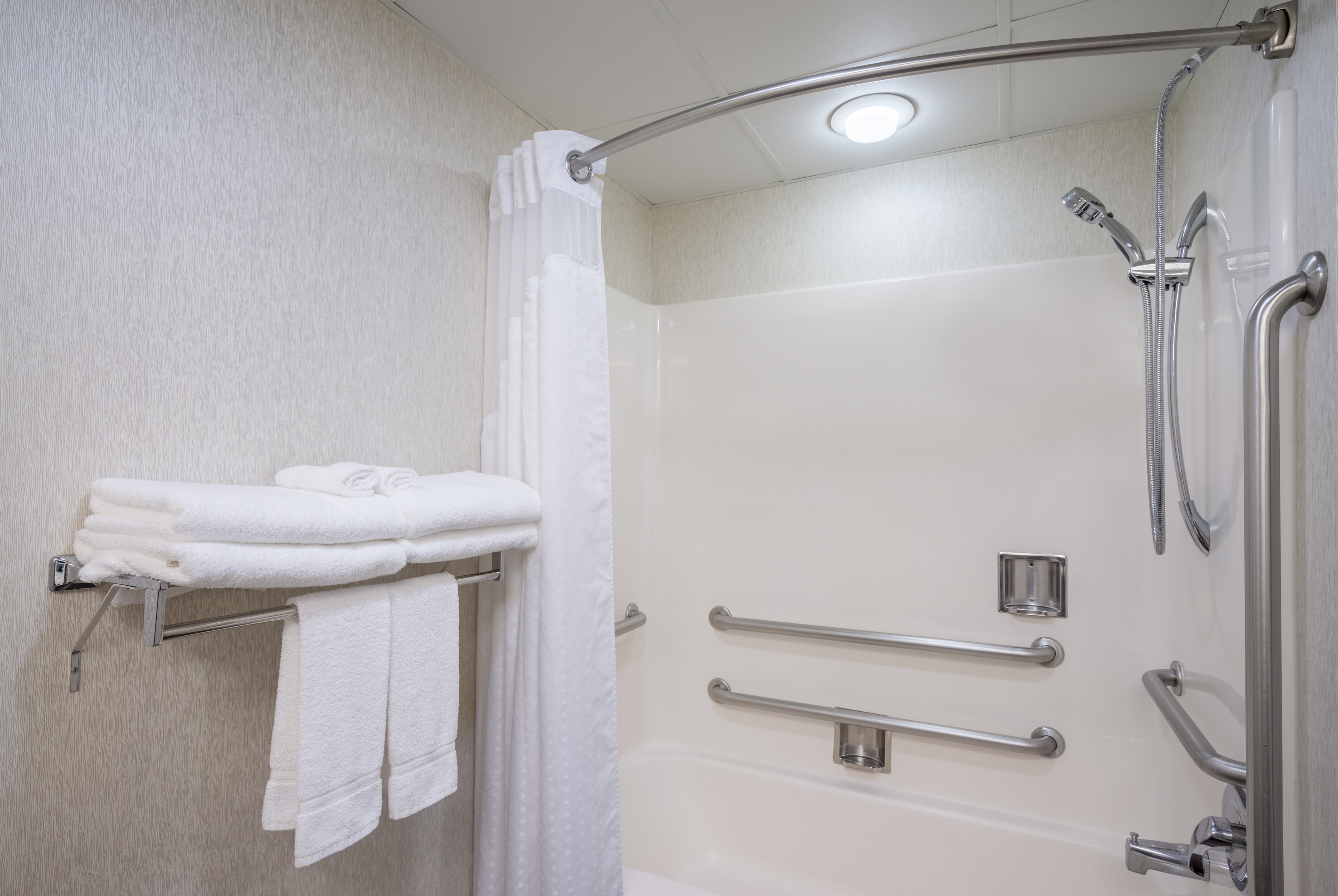 Holiday Inn Express Hanover 71/71