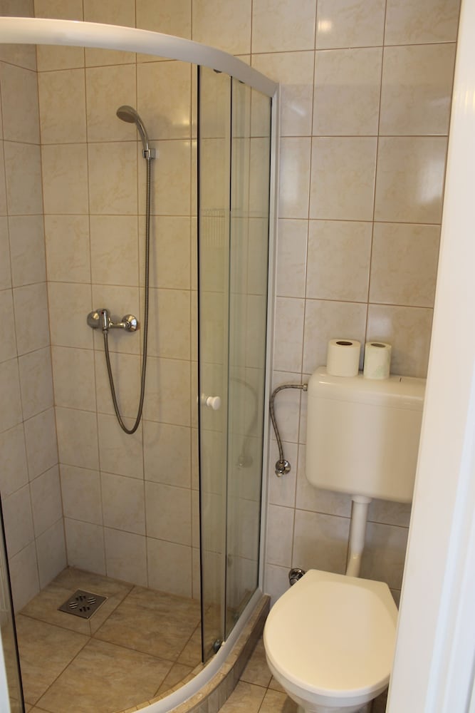 Omega Guesthouse Budapest 47/50