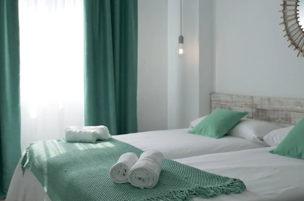 1 BEDROOM, APARTMENT