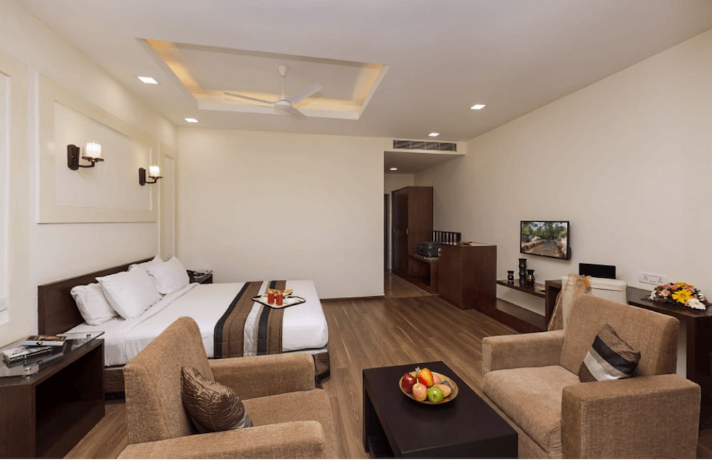 ESTHELL VILLAGE RESORT 5/48