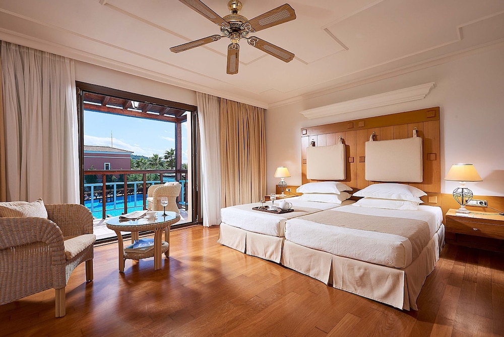 Duplex, Twin Beds, Shared Pool, Sofa