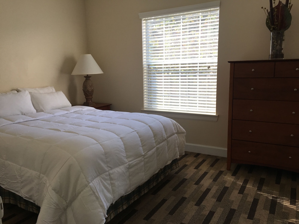 Kemah Boardwalk Inn 14/50