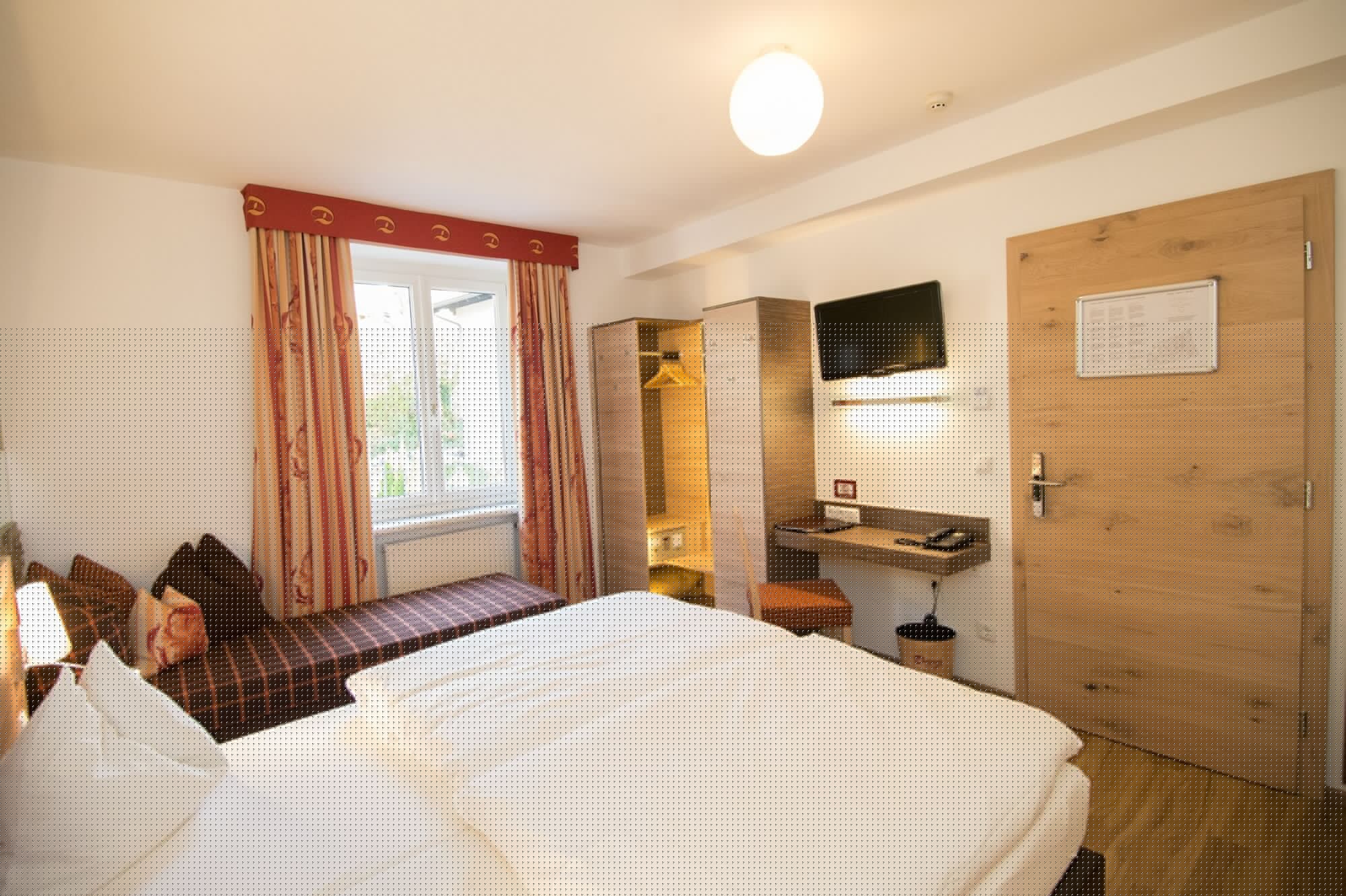 STANDARD, DOUBLE OR TWIN BED