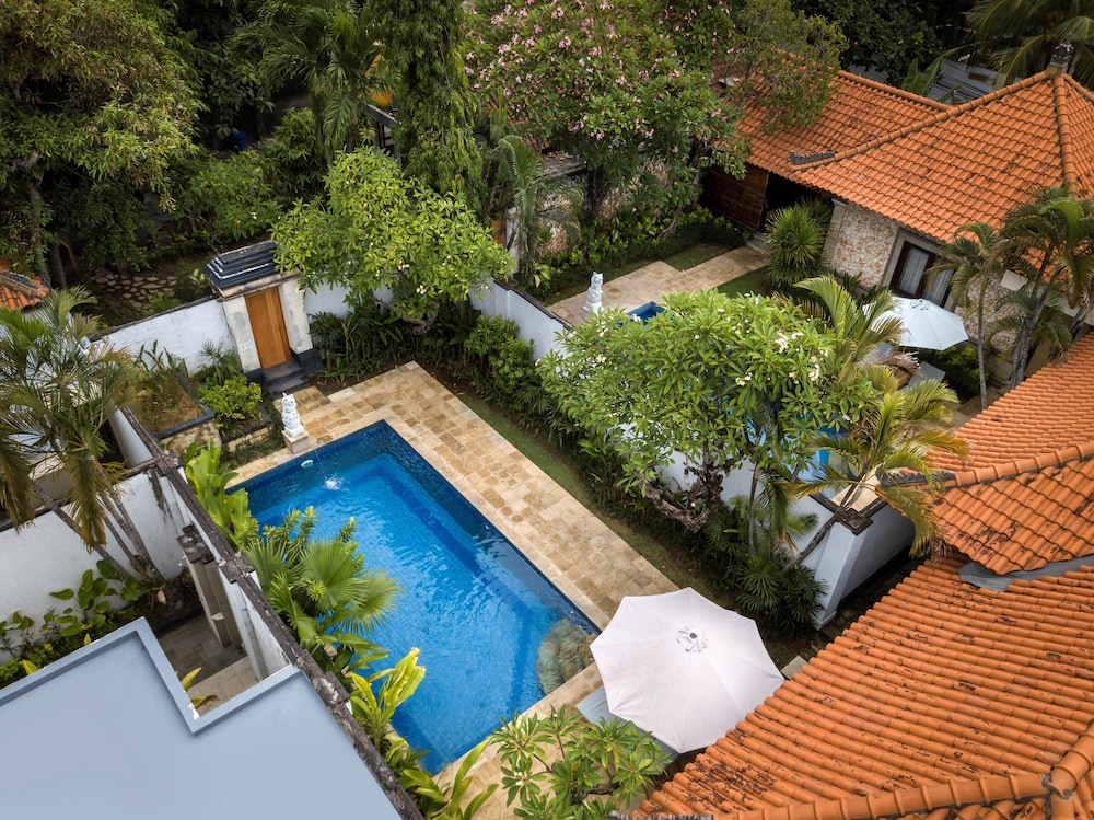 The Club Villas 47/50