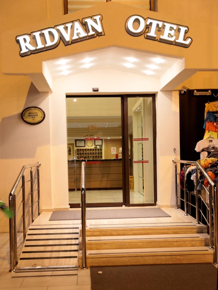 Ridvan Hotel 48/69