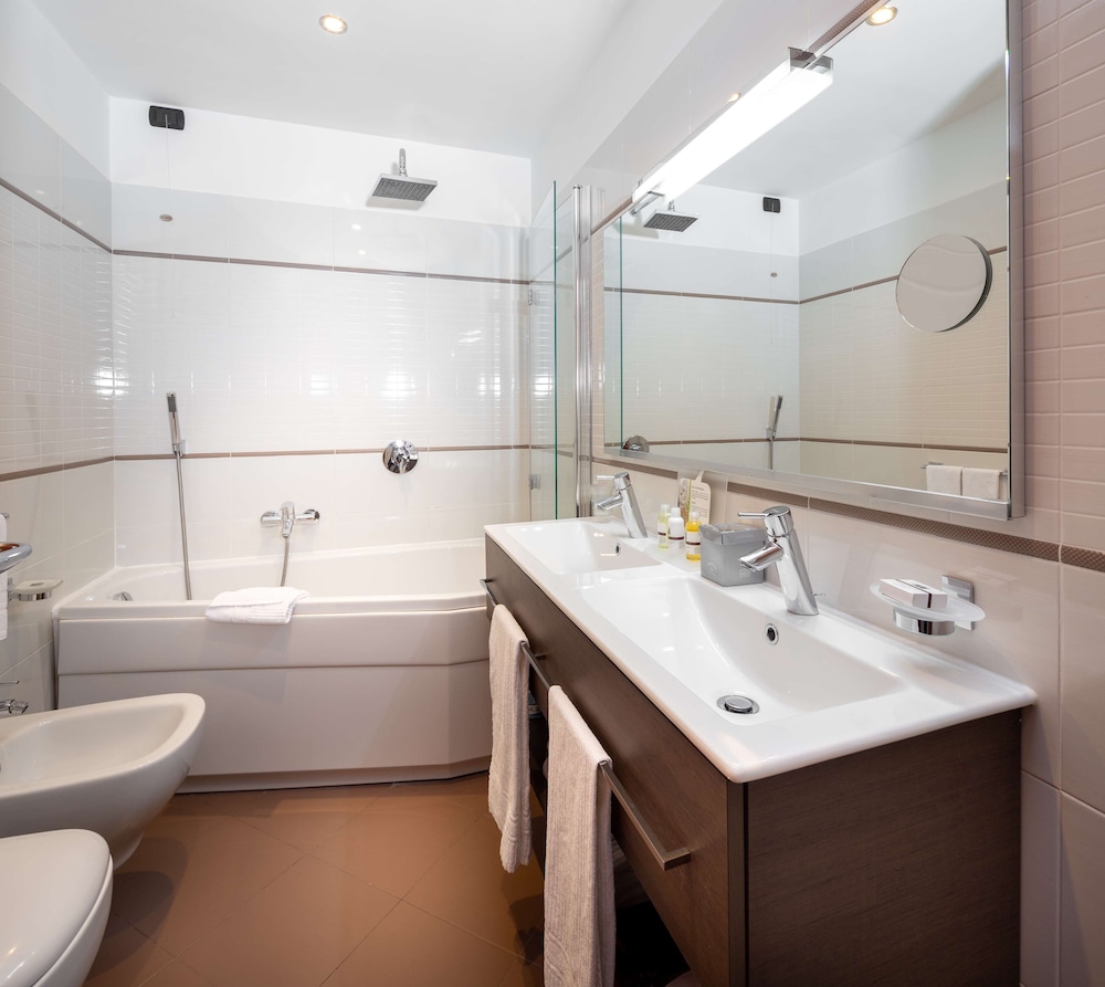 Best Western Plus Tigullio Royal Hotel 5/64