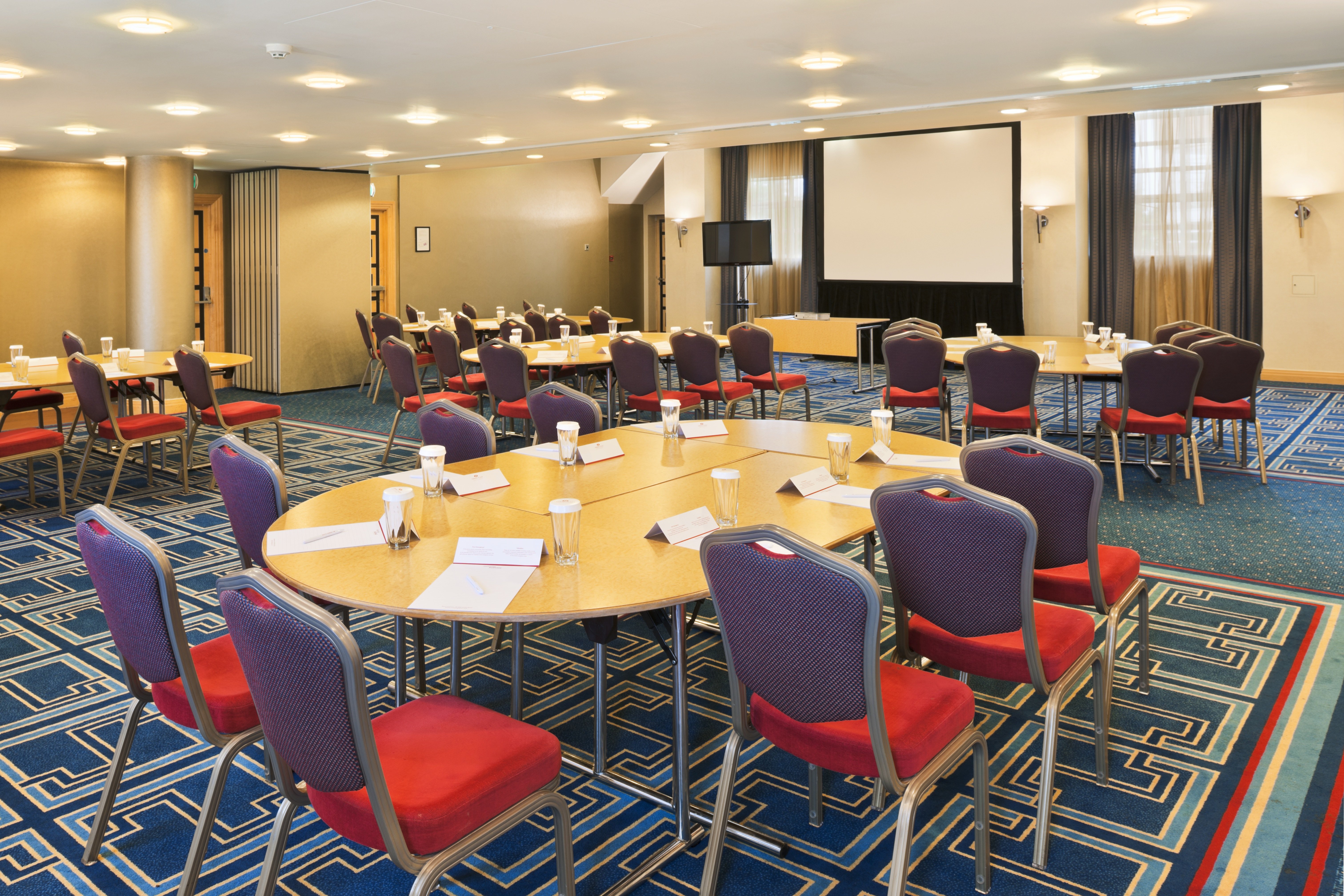 Crowne Plaza Liverpool John Lennon Airport 67/82