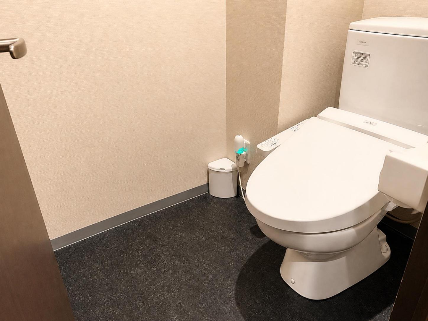 Semi Private, 2 Bunk Beds, Shared Bathroom
