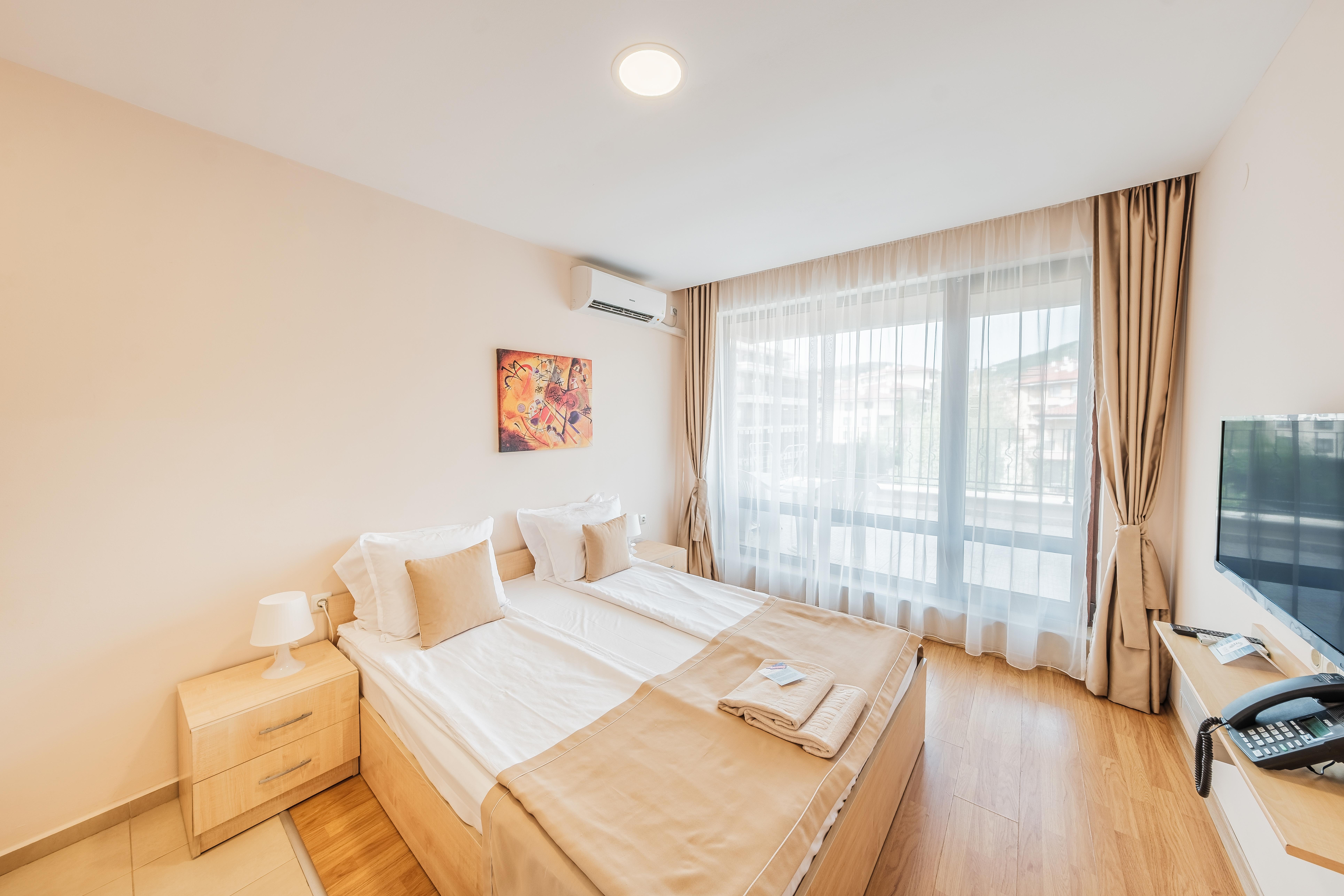 Studio, Single, Balcony or Terrace