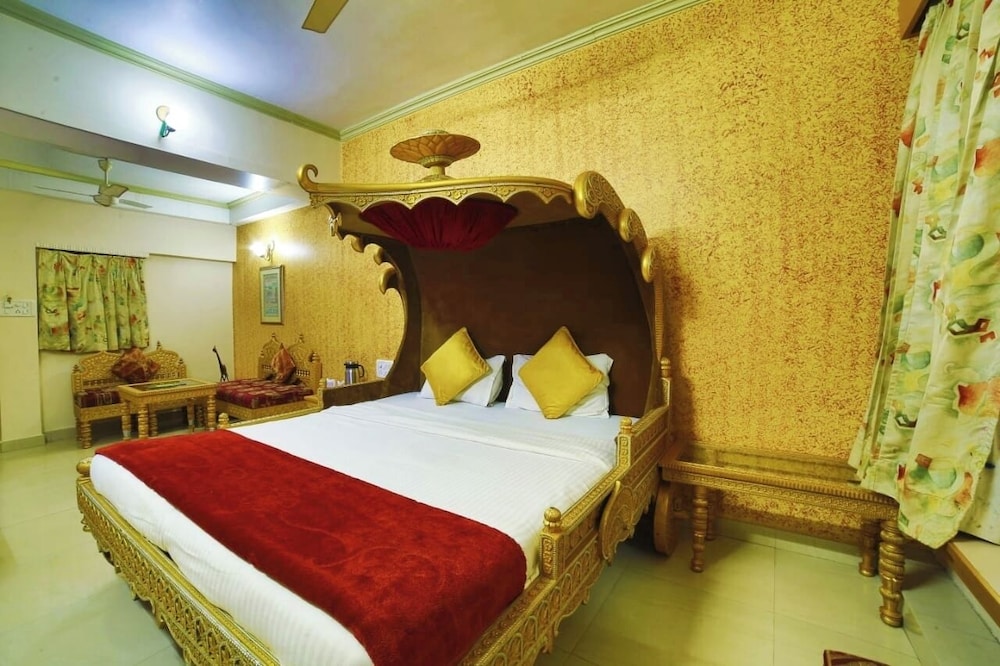 HOTEL SAMRAT INTERNATIONAL 14/28