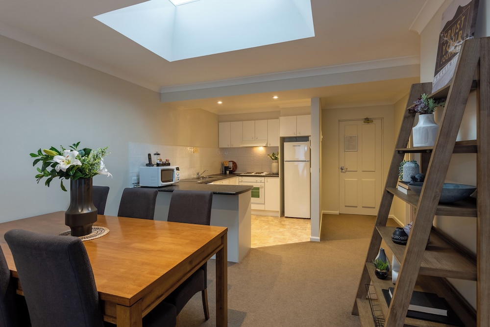 Lifestyle Apartments At Ferntree 57/66