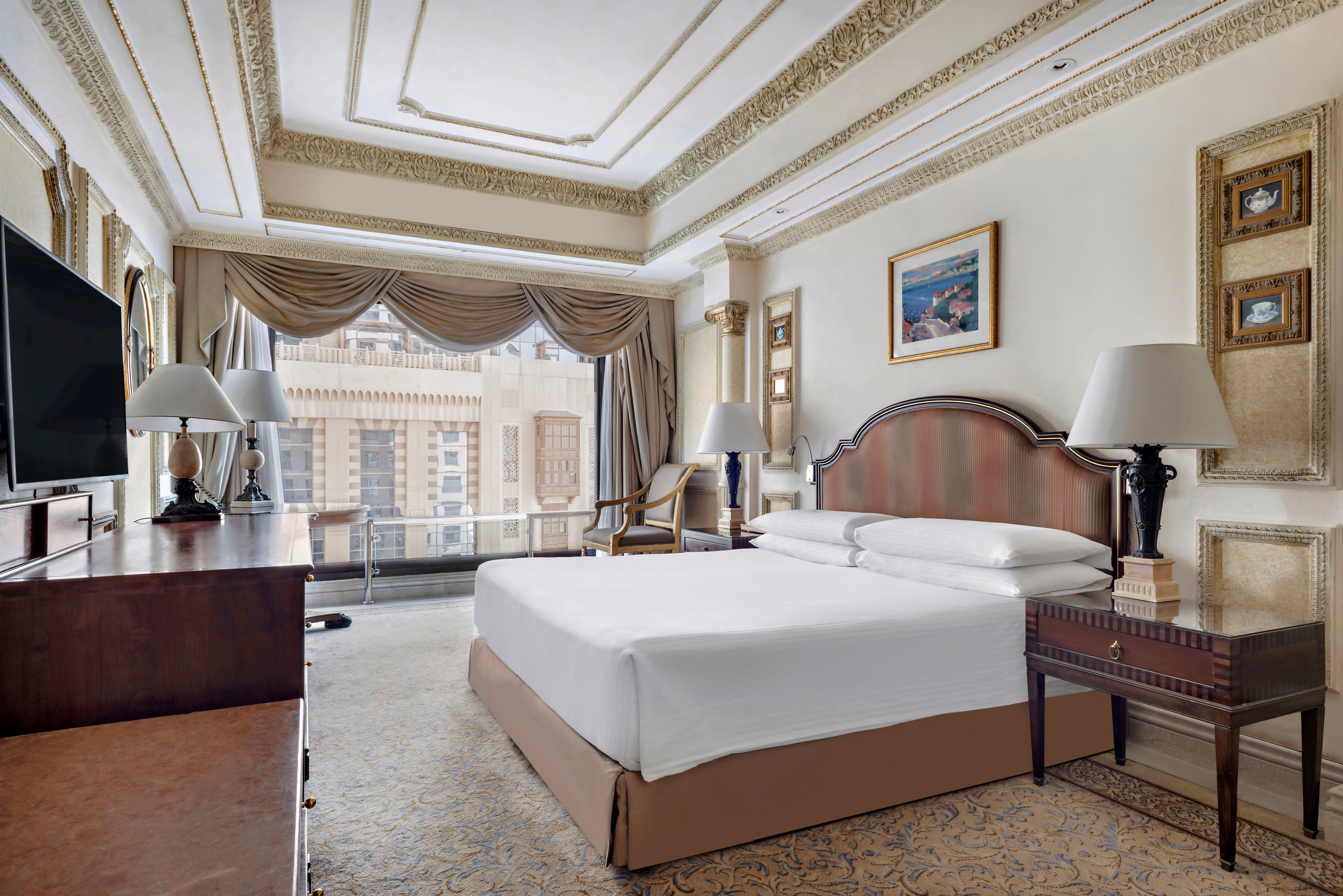 2 BEDROOMS, DIPLOMAT, SUITE, CITY VIEW