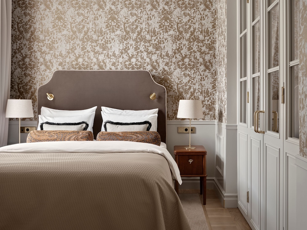 Courtyard, Suite, 2 Queen Beds