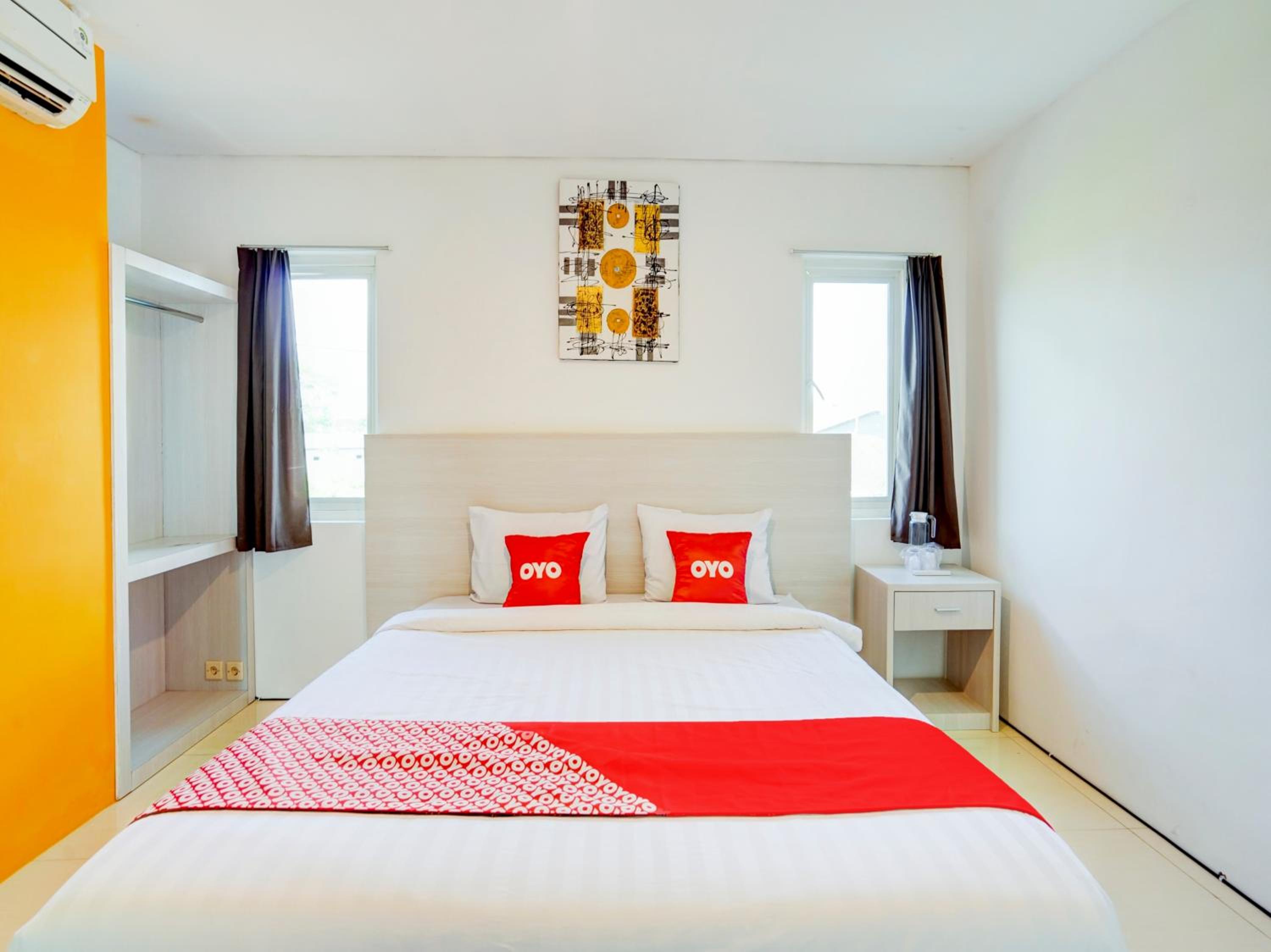 LG Hotel Jember 16/50