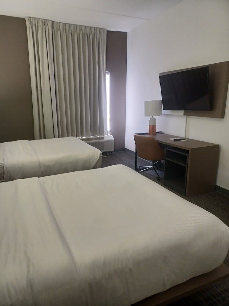 ROOM, 2 QUEEN BEDS, ACCESSIBLE