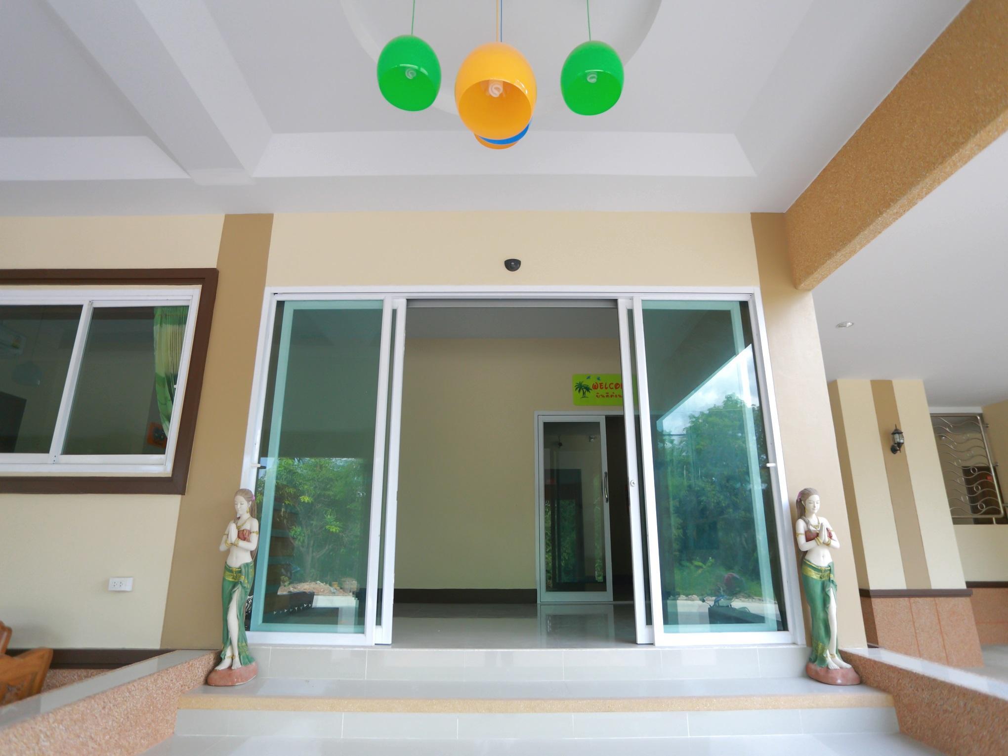 V Residence 8/53