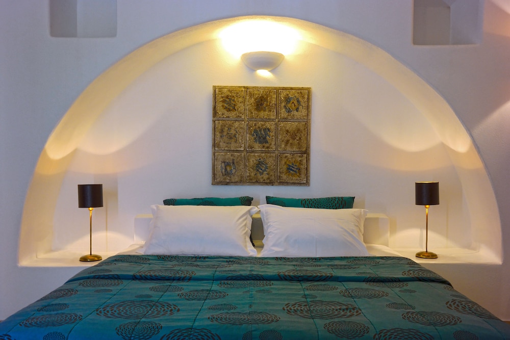 ASPALATHRAS WHITE HOTEL 12/50
