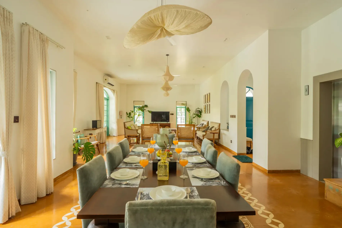 ELIVAAS Villa Frienders 5 BHK Villa With Pvt Pool & Lift Near Popular Beaches 10/12