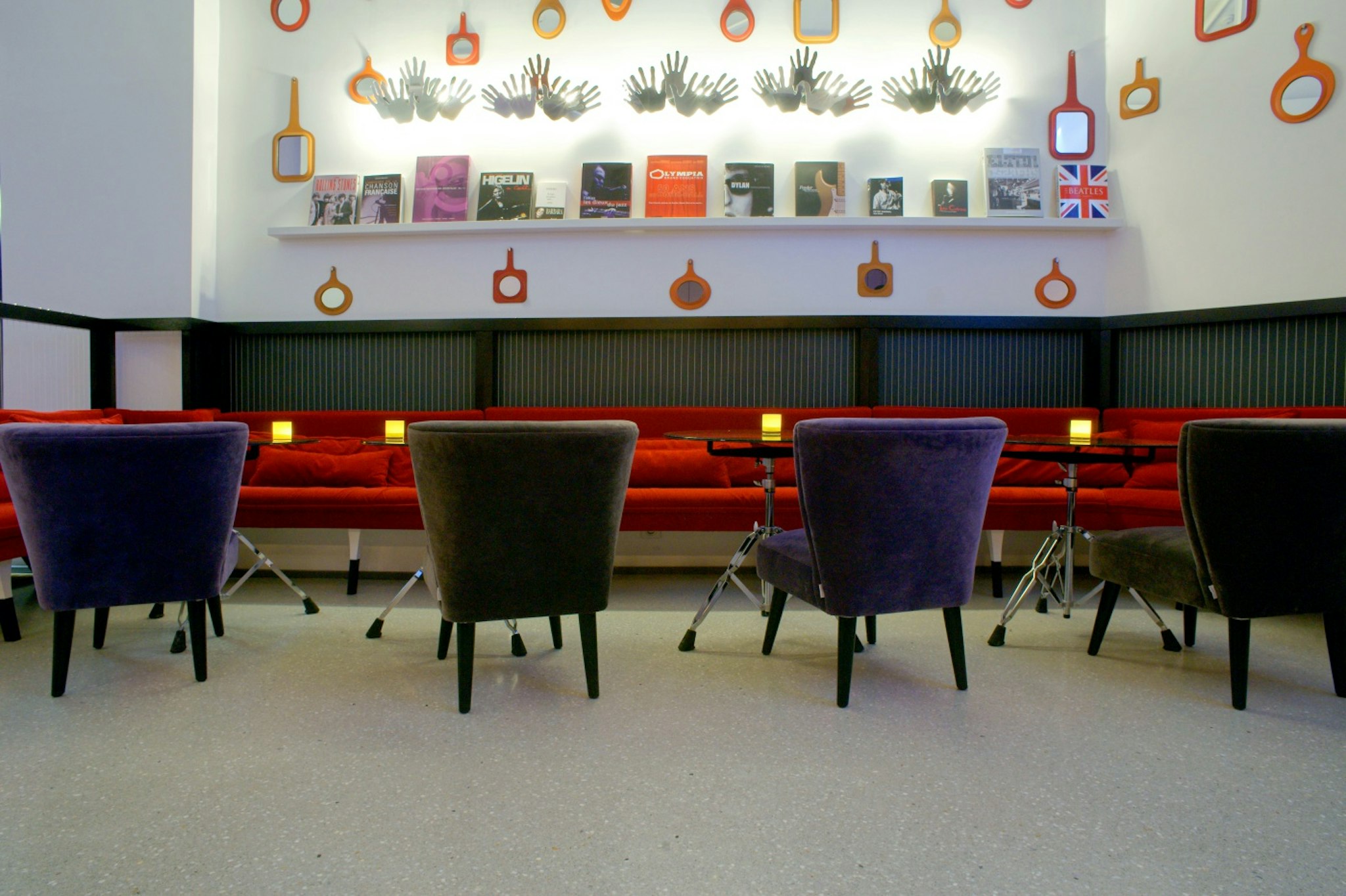 Hotel Du Triangle D Or 48/56