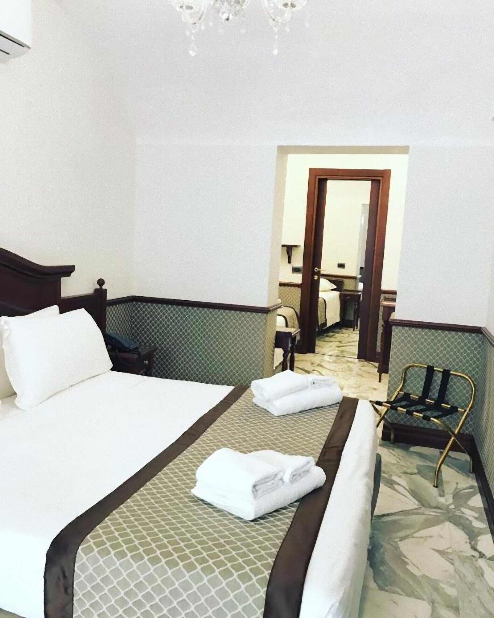 SUPERIOR, TRIPLE, 1 DOUBLE AND 1 SINGLE BED