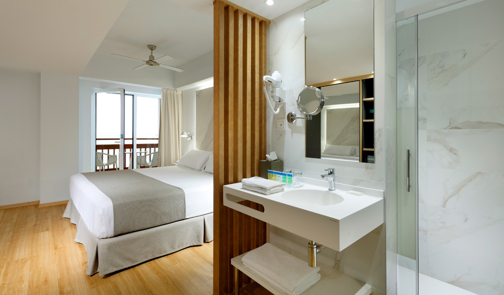 Double Room - Lateral Sea View